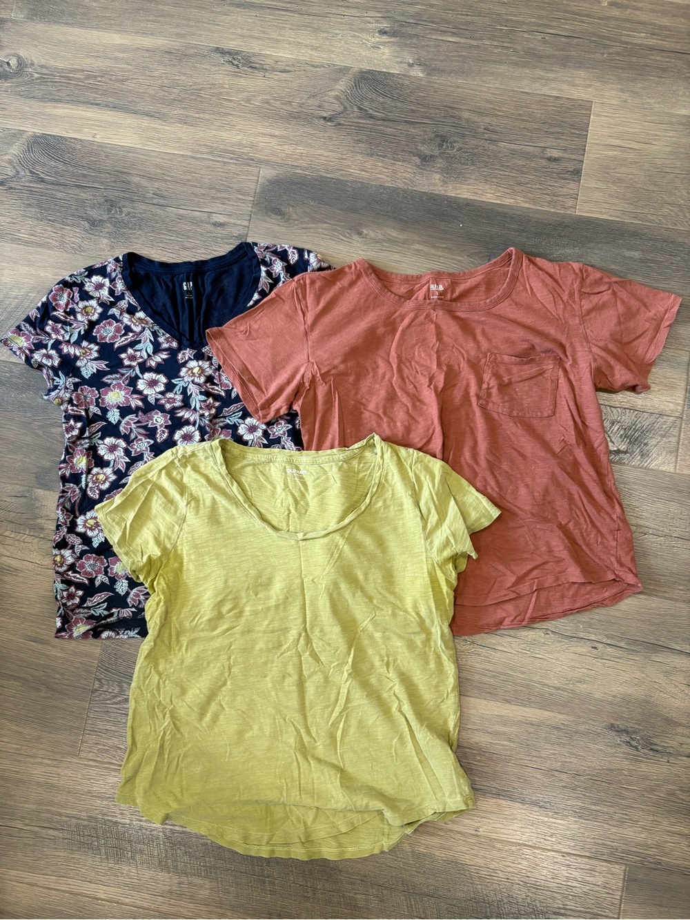 Women’s Short Sleeve Tops- Yellow, Rust, Floral